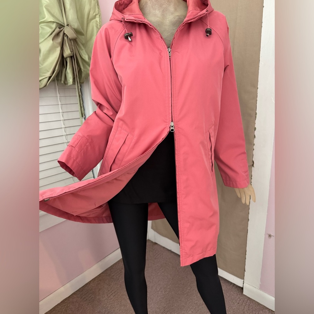 L.L. Bean Lightweight Jacket - Picture 4 of 15